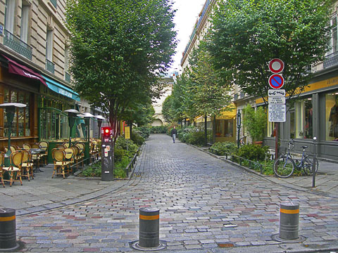 http://www.carfree.com/cft/ParisPedestrianStreet2b-480.jpg