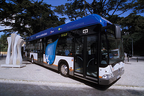 hydrogen bus