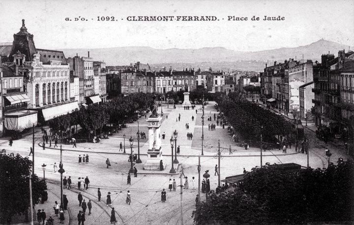 sqlg210clermont-ferrand_place-de-jaude.jpg