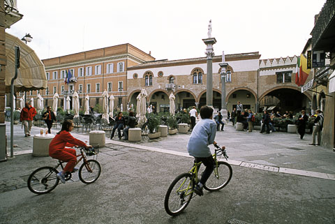 Ravenna Cyclists